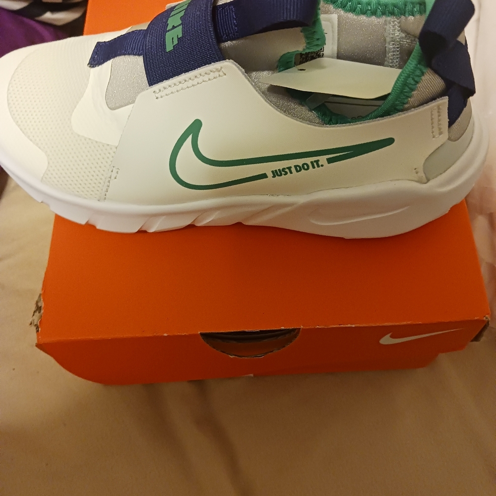Nike Boys tennis shoes size 1.5